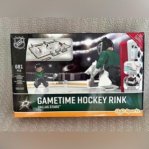 OYO Sports Dallas Stars Gametime Hockey Rink Set